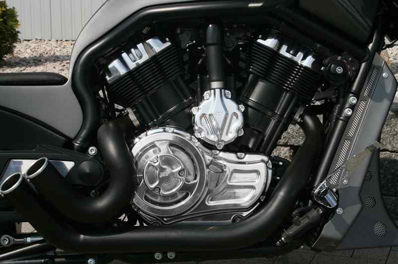 Luzifer – V-Rod