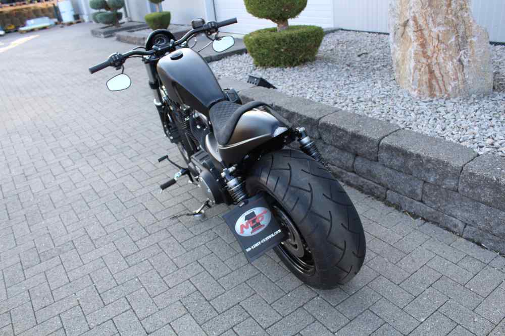 48 Black – Sportster