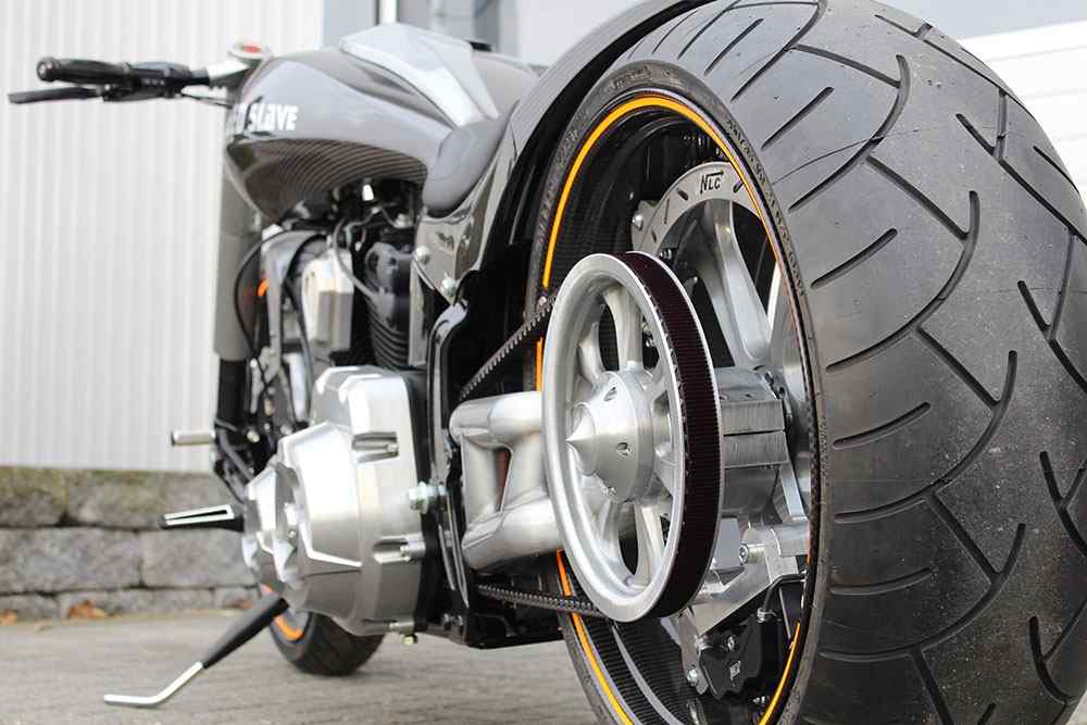 Speed Slave – Softail