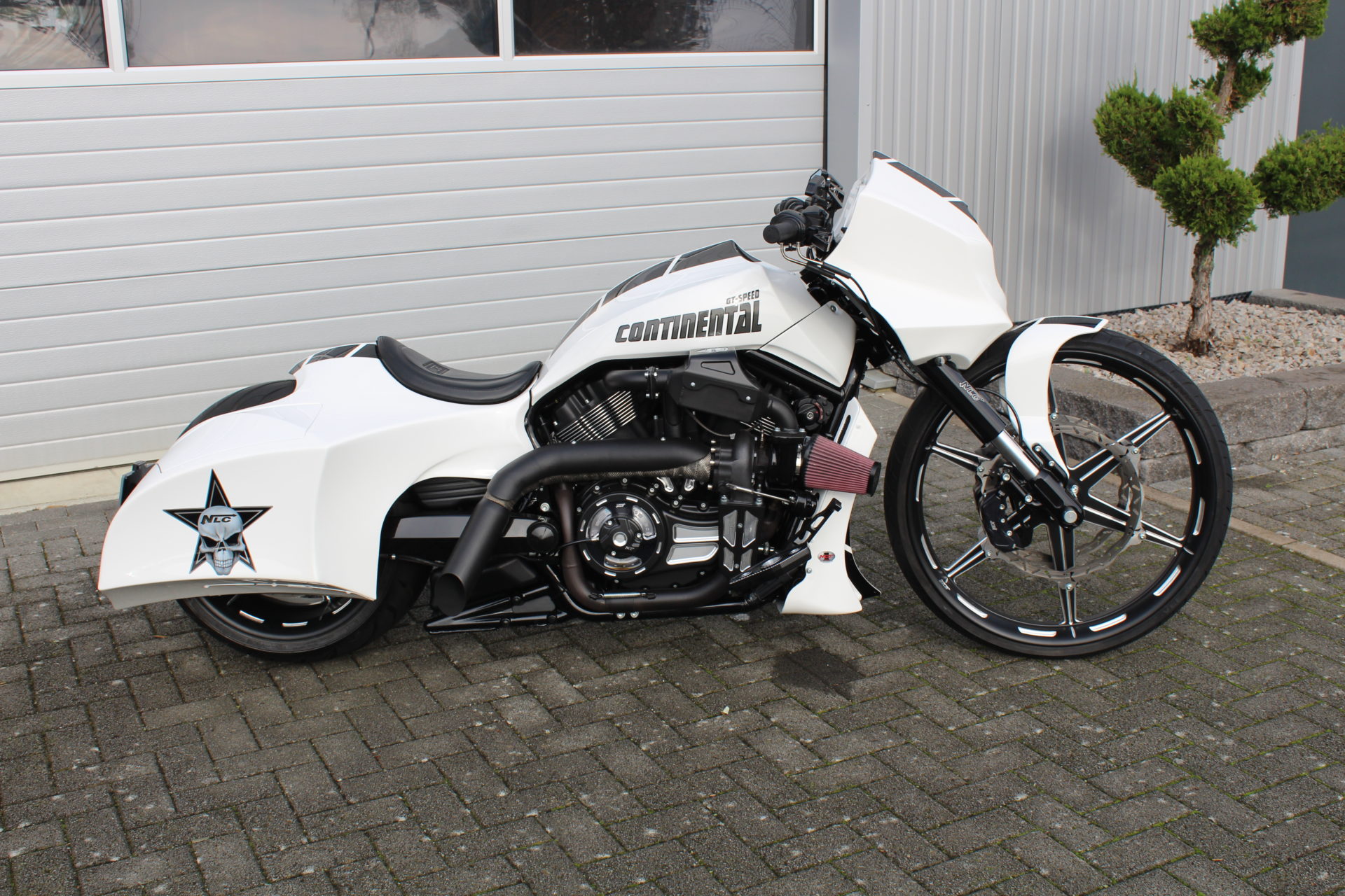 VRG-50500      NLC - Design Motordeckel Kit für V-Rod alle Baujahre