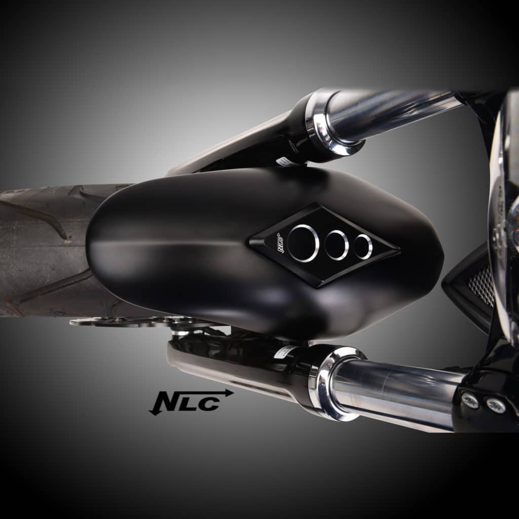 ST-4093-2    Frontfender Breakout 2018  / poliert