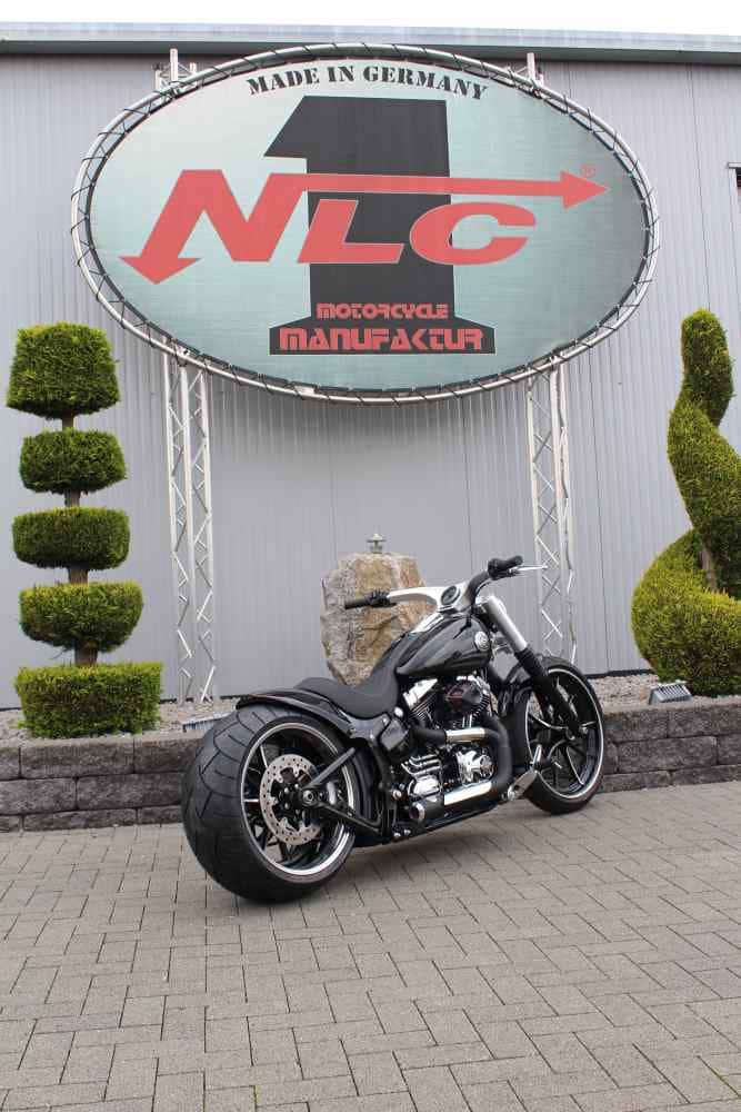 BREAKOUT BLACK 280 – SOFTAIL