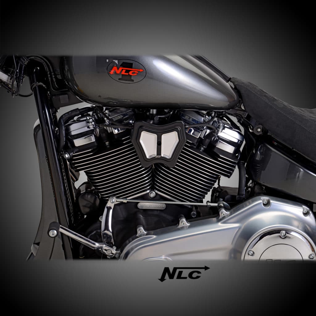 ST-41003        3D Zündspulenabdeckung Softail alle 2018 milwaukee eight Modelle / schwarz contrast-cut