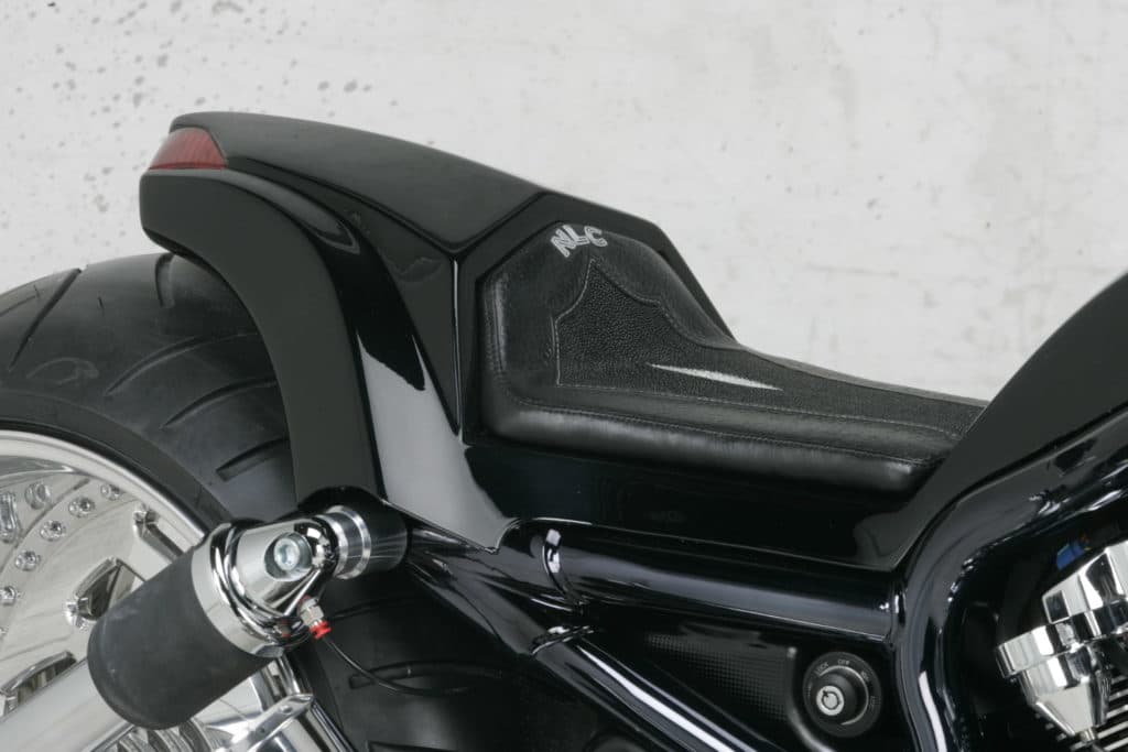 VR-40521   Heckfender V-Rod GFK  "Stealth" GFK alle Bj.2002-2017