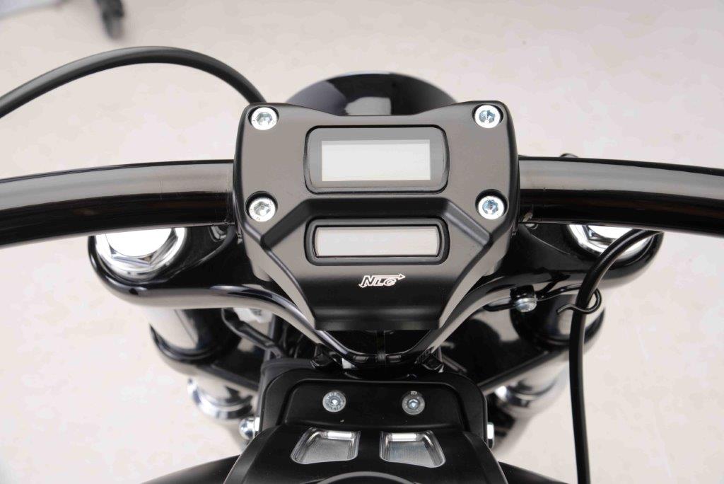 ST-50412      3D Riser mit Tachogehäuse für Breakout 2018 milwaukee eight / poliert