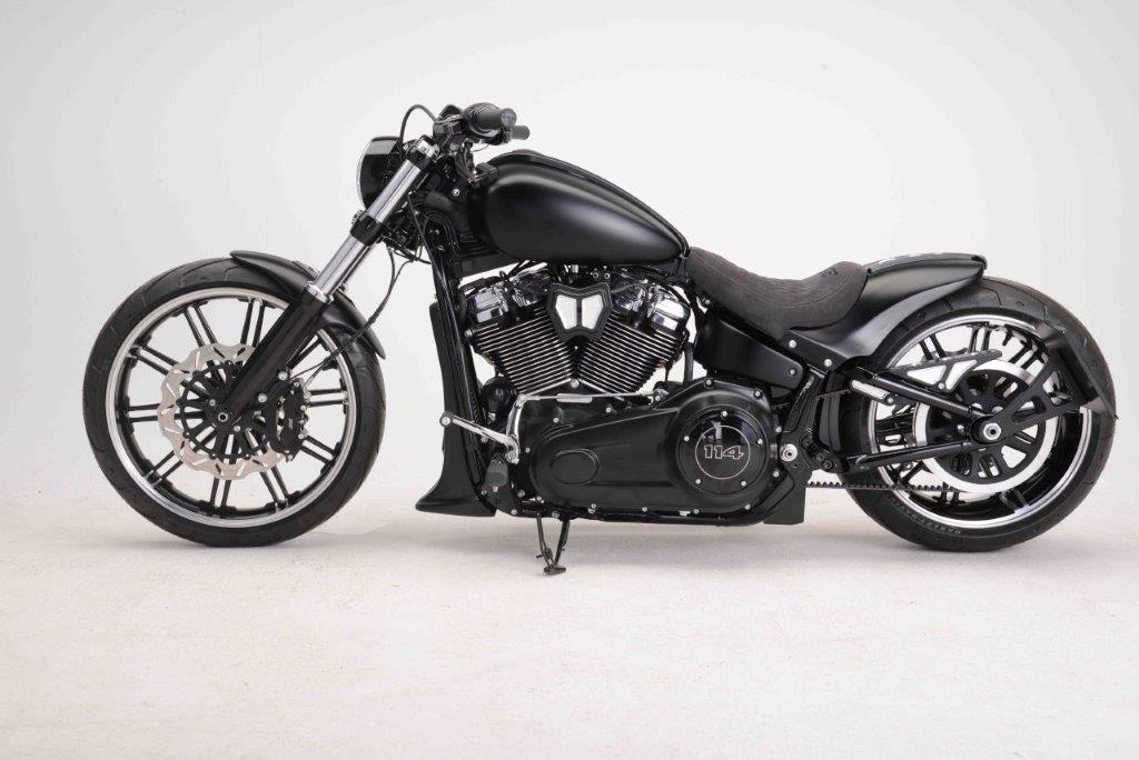 ST-40903     3D-Aluminium Riemenschutz für alle Softail 2018 milwaukee eight / schwarz contrast-cut