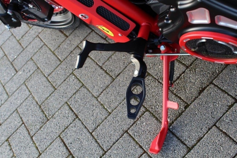 VR-50300    V-Rod CNC Design Fußrastenanlagen Bj. ab 2002-2017