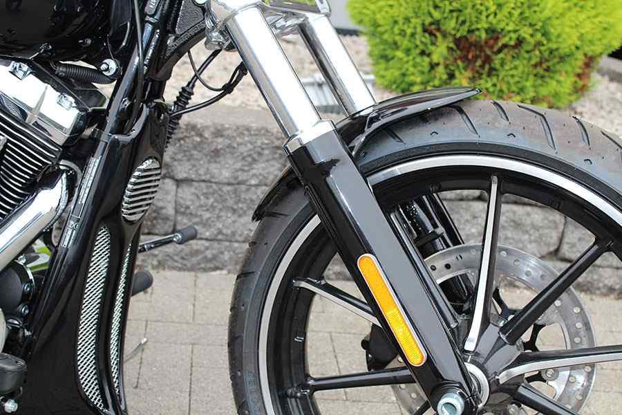 Breakout “Fighter 240” – Softail