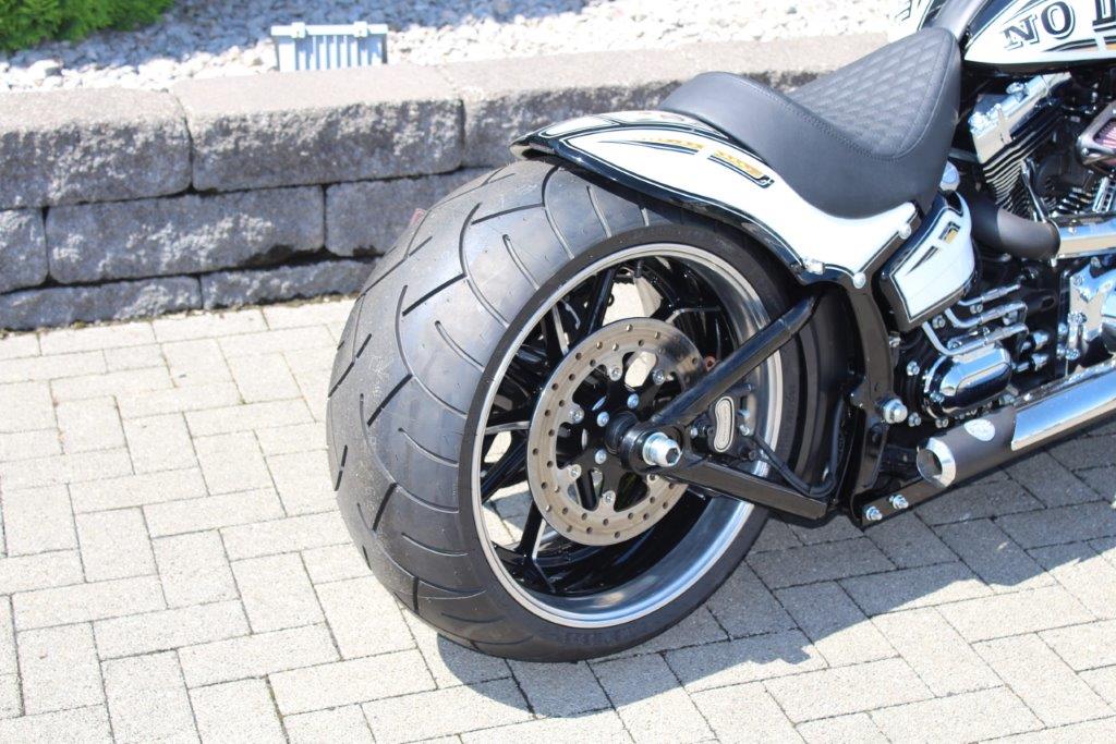ST-40590      NLC - Heckfender 280 Softail Breakout Bj. 2013-2017