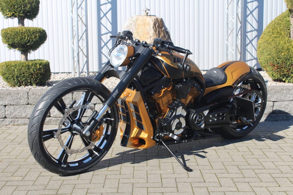 12-00000    Custom-Touring  Wheels