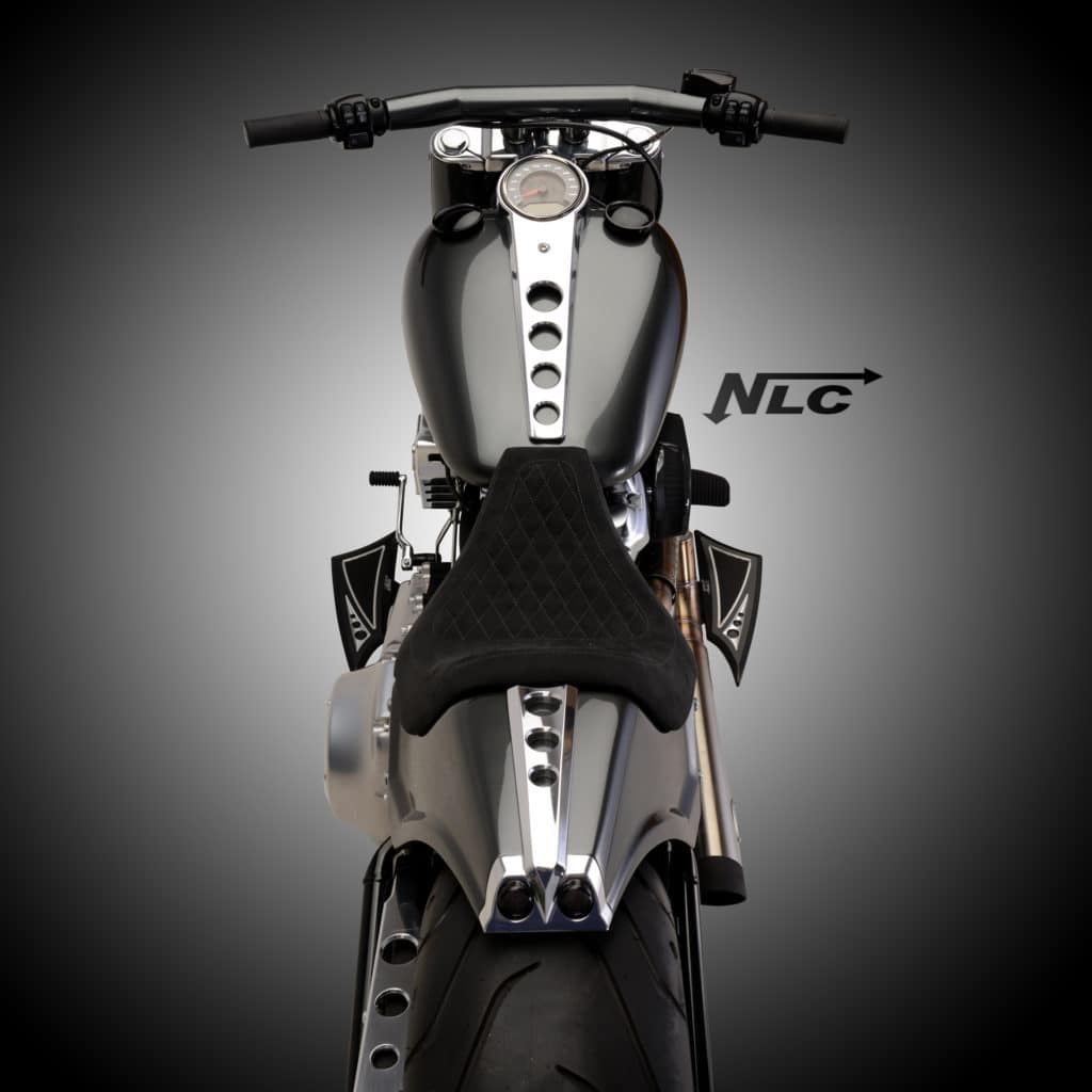 ST-40823      3D-Aluminium Dash für Fatboy 2018 milwaukee eight / schwarz contrast-cut
