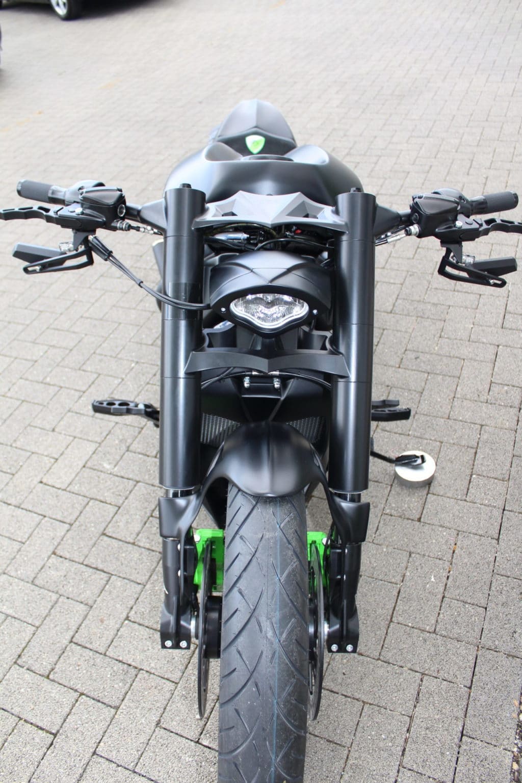 VR-50180    3D-Gabelbrückenkit 290mm "GP-1" für OEM Gabelholme V-Rod ab 2012 und Muscle