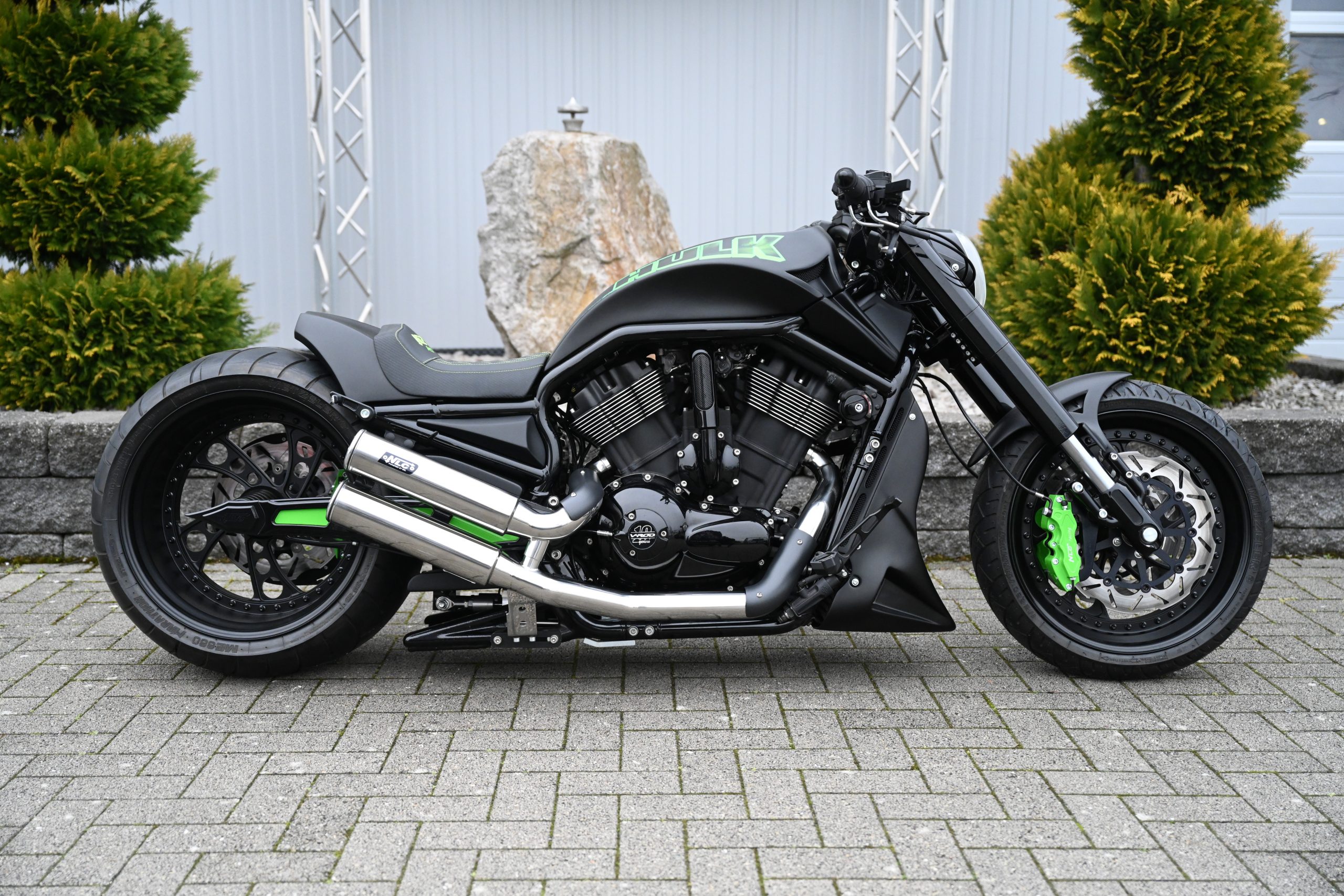 VR-5101-2   Auspuffanlage V-Rod "High Exit" Edelstahl poliert