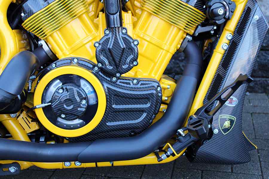 AVENTADOR – V-ROD