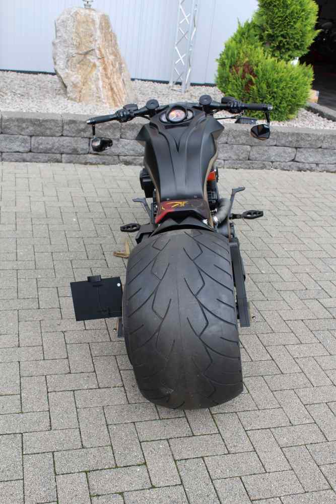Fall Out – V-Rod