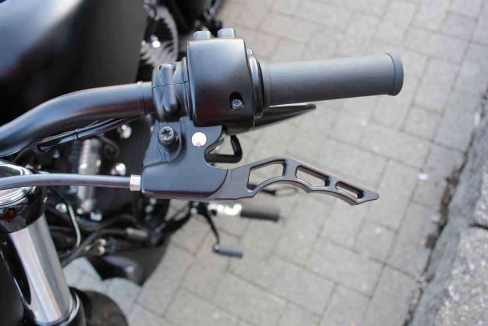 48 Black – Sportster